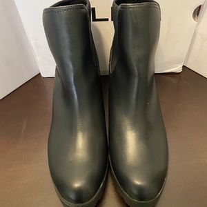 New black leather ankle boots, size 9.